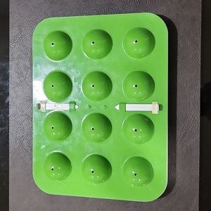 Cake pop mould